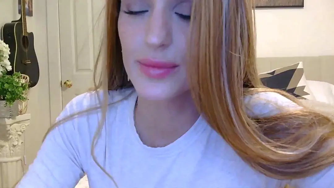 HaileyWinters show preview