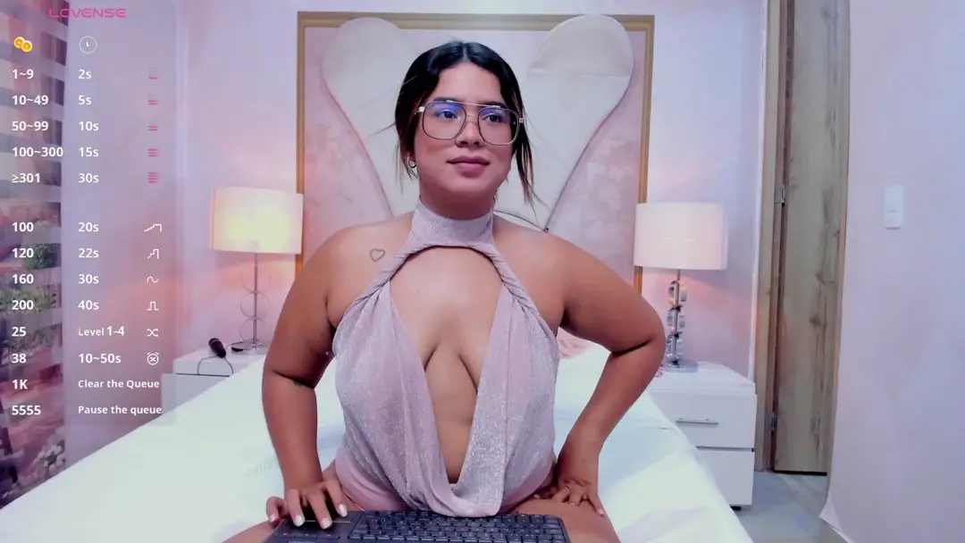 Liz_ariza4u show preview