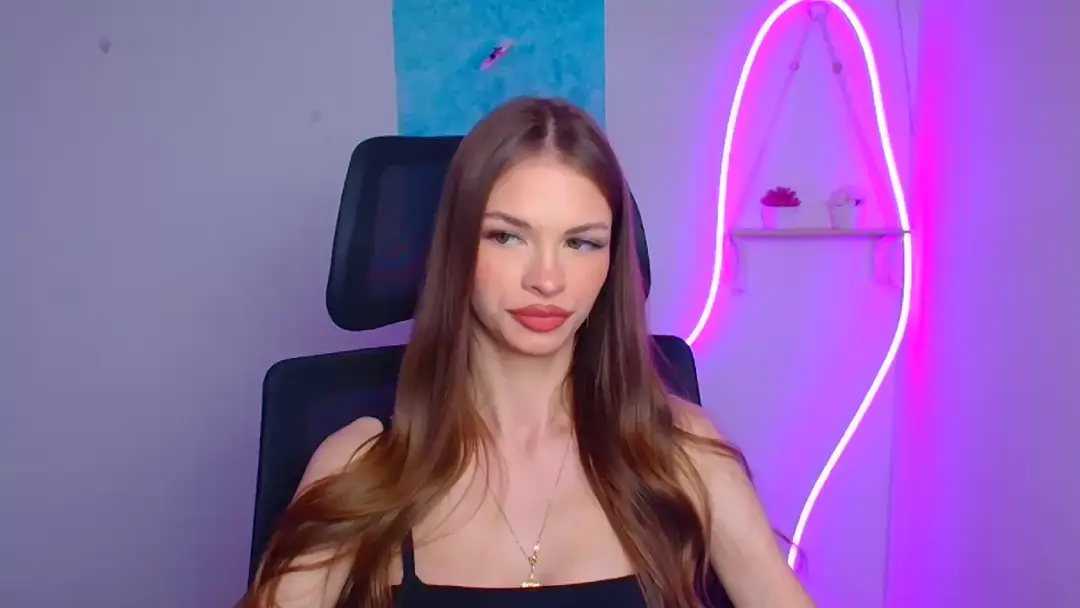 Lizavetaqueen show preview