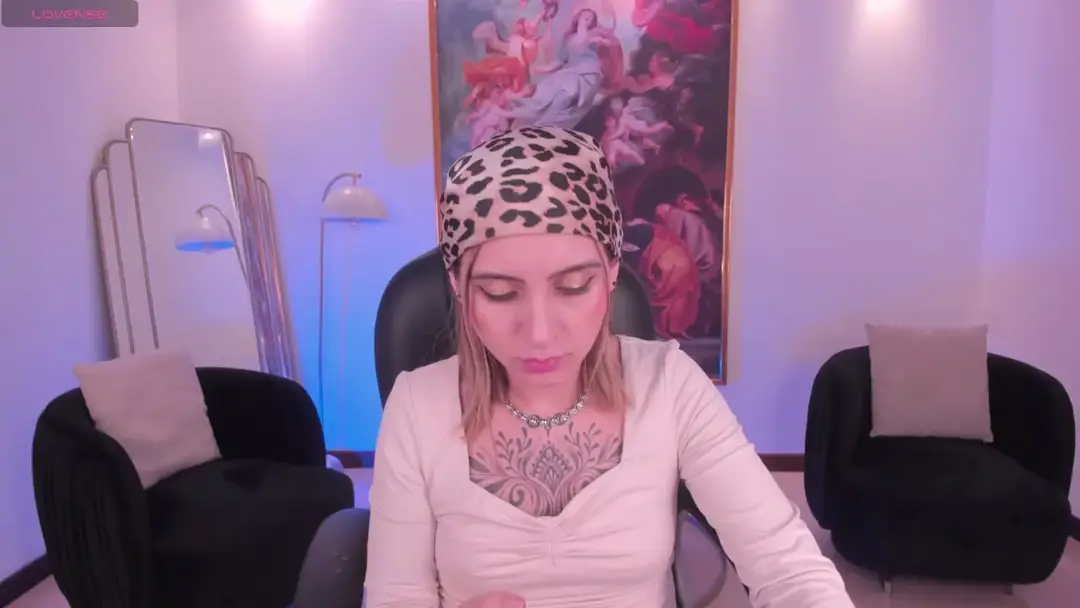 MollySunders show preview