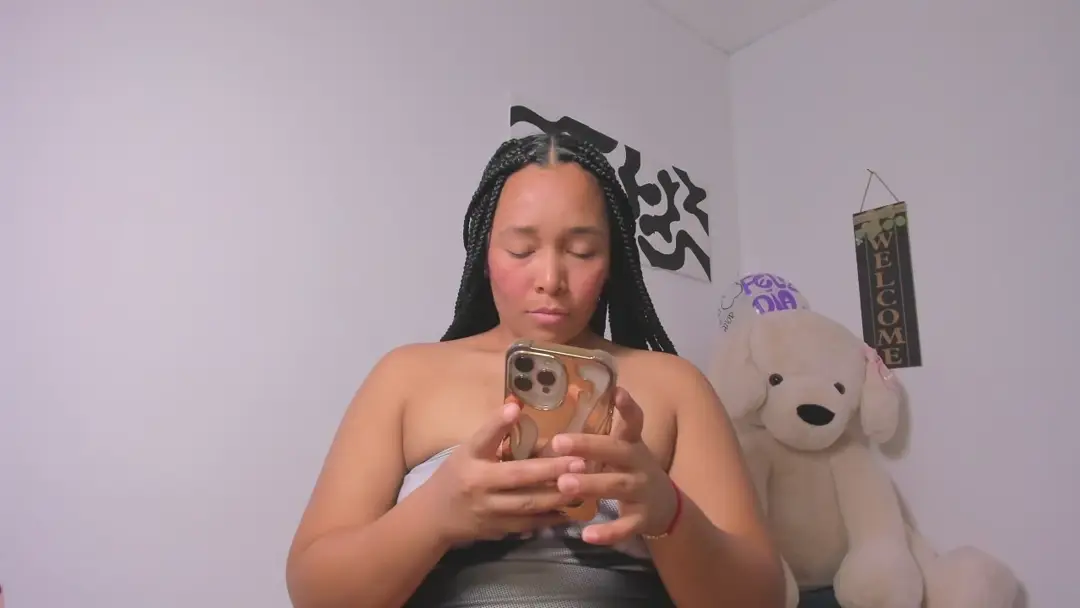 Niabrown show preview