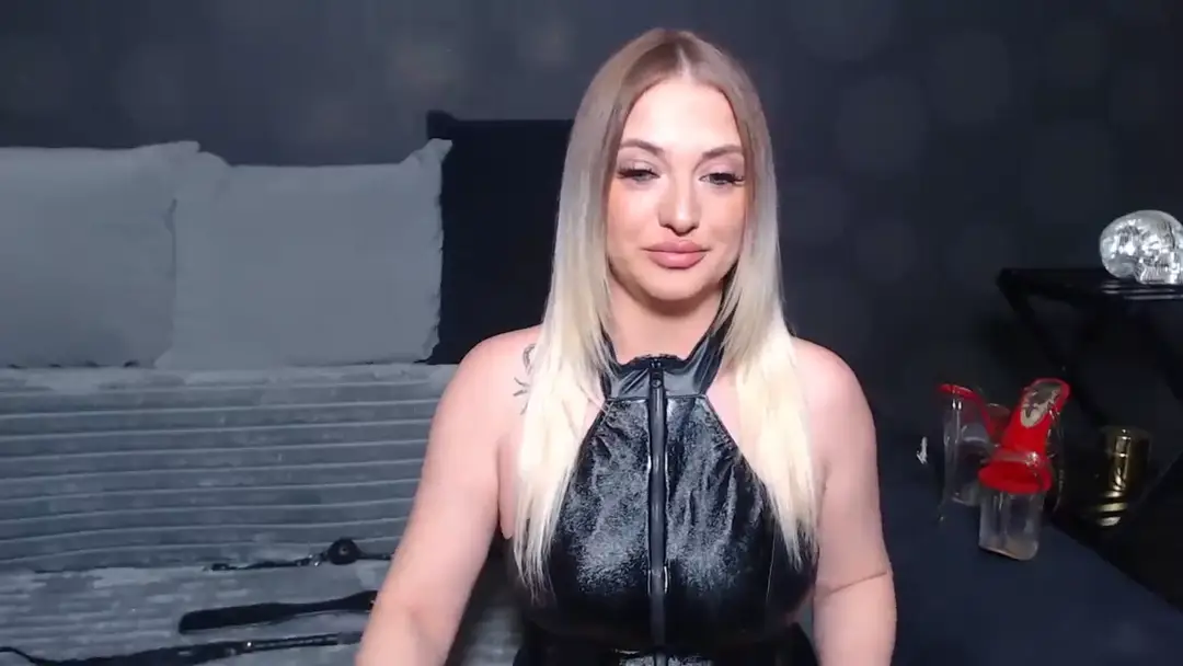 GodessJulia66 show preview