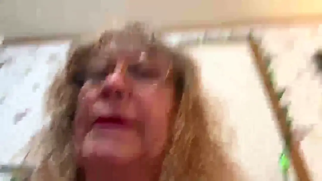 Curvygranny54 show preview