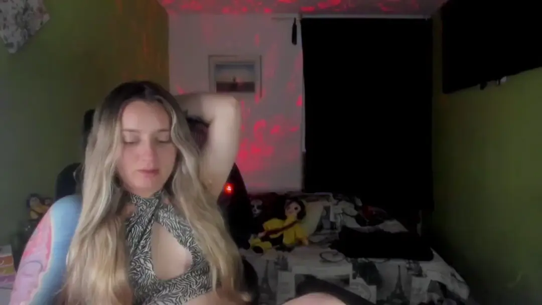 Dalila333 show preview