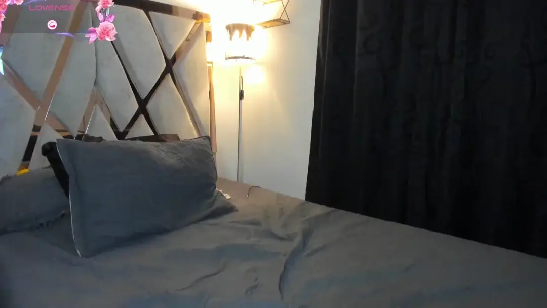 Luciana_grant show preview