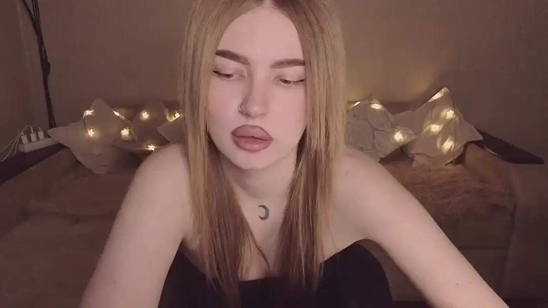 ViolaRose show preview