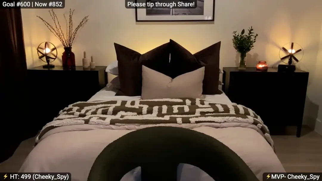 AlanaWylde show preview