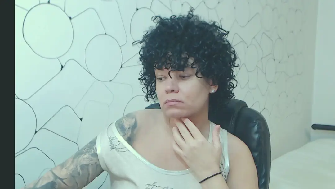 CurlyAnne_ video #109579