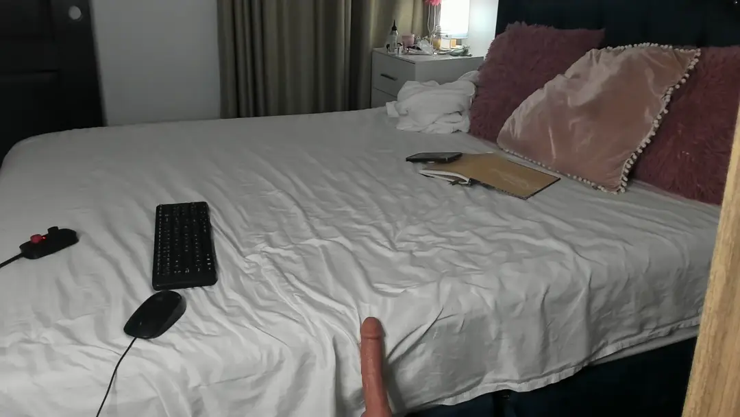 Latinangel1_ show preview