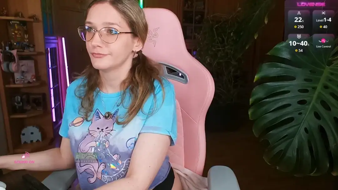 MonicMoon18 show preview