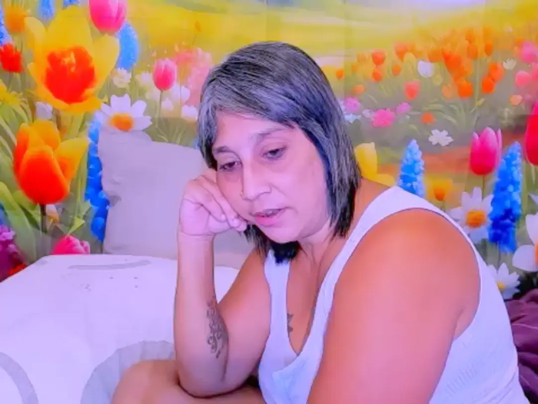 Roxyfoxy69 show preview