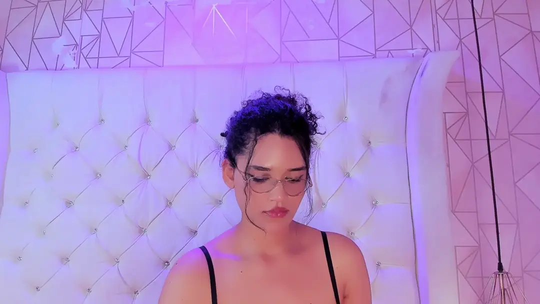 Lilithadams show preview