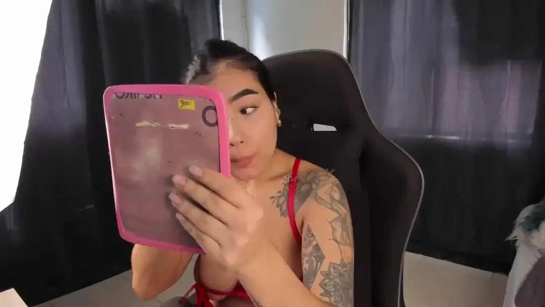 Tati_jones show preview