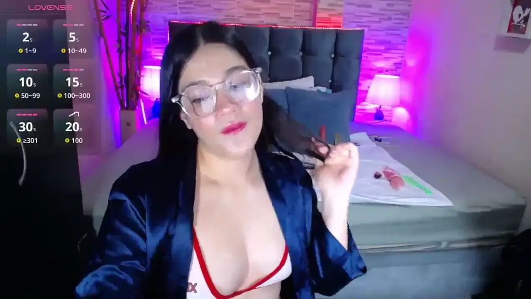 Valeri_hot22 show preview