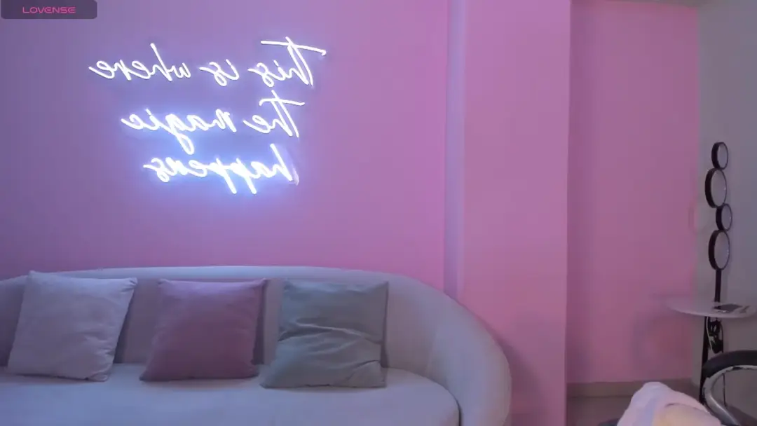 VeronicaBlue_ show preview