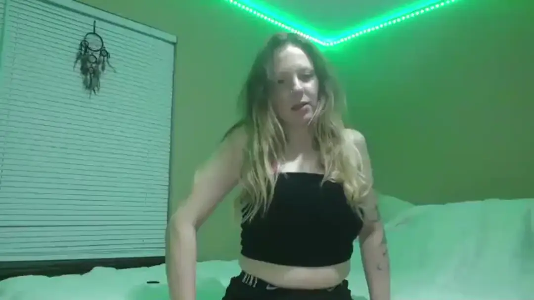 CuteyCourtney show preview