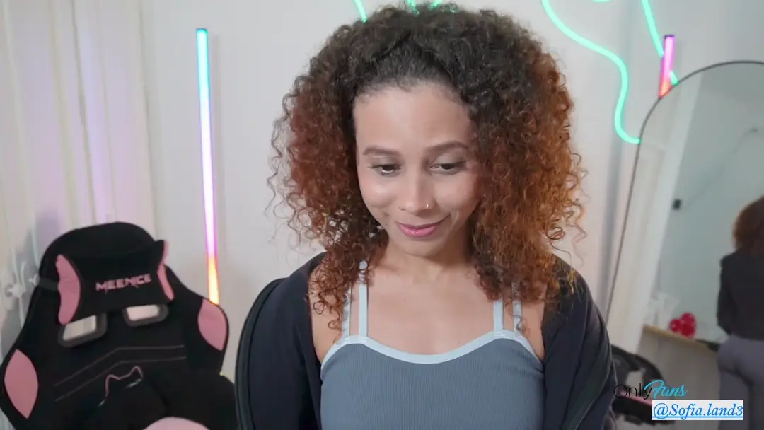 pamela_land video #119063