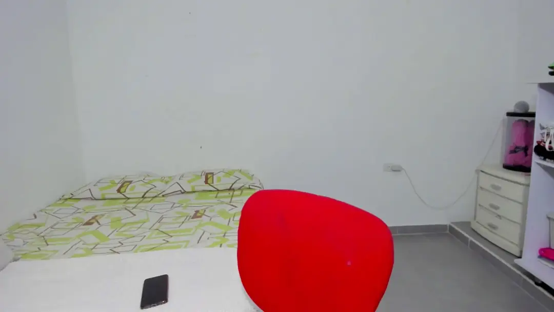 Redhotvelvet show preview