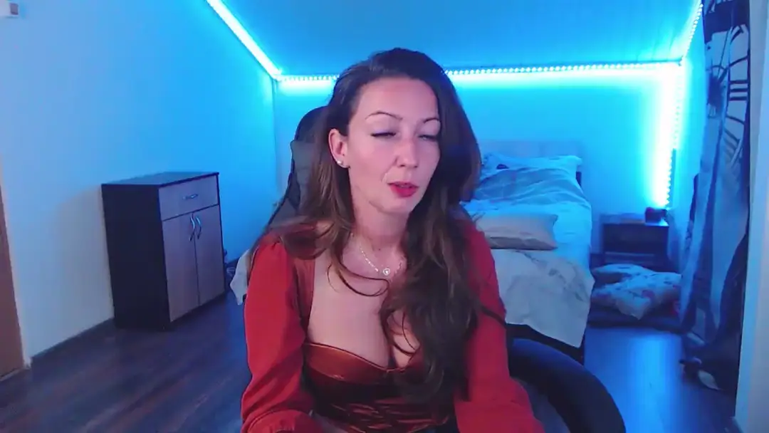 SlimCurly video #118975