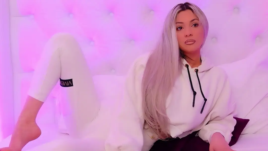 AriannaSins show preview