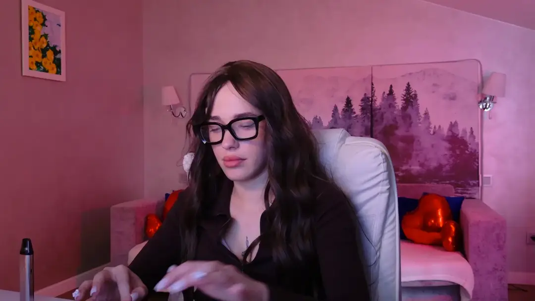 CassieHoward show preview