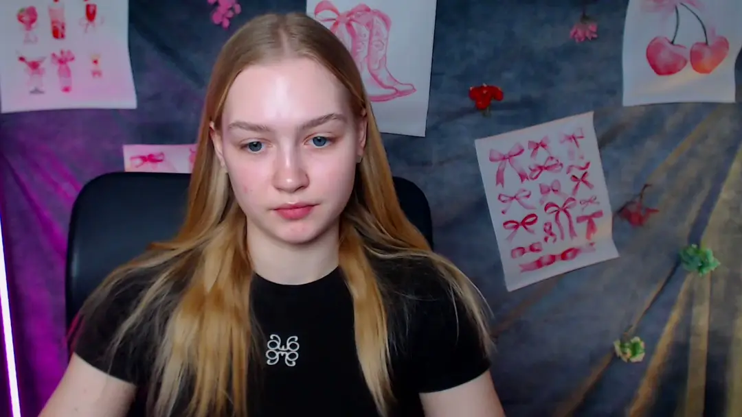 MClaara show preview