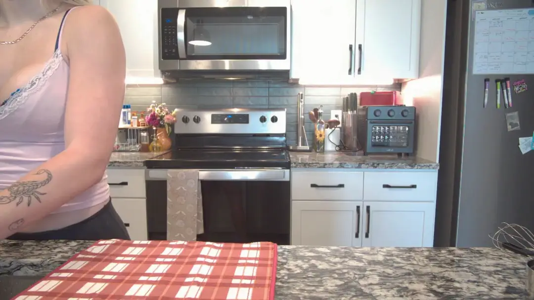 Rosiecheeks show preview