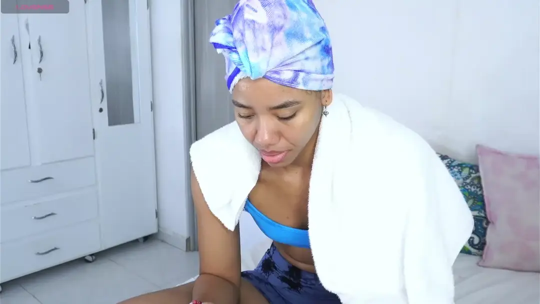 AlessaMaya show preview