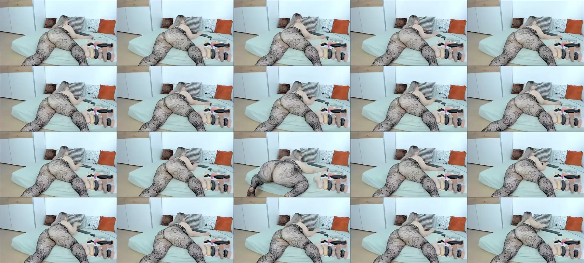 BettyB00ty52 photo contact sheet