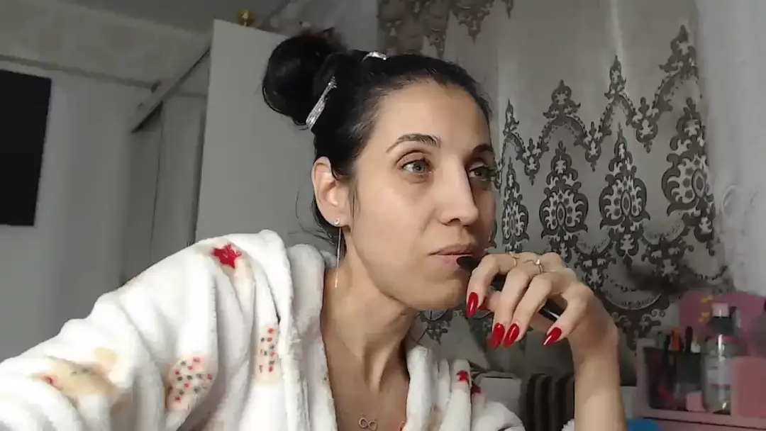 Claragreen33 show preview