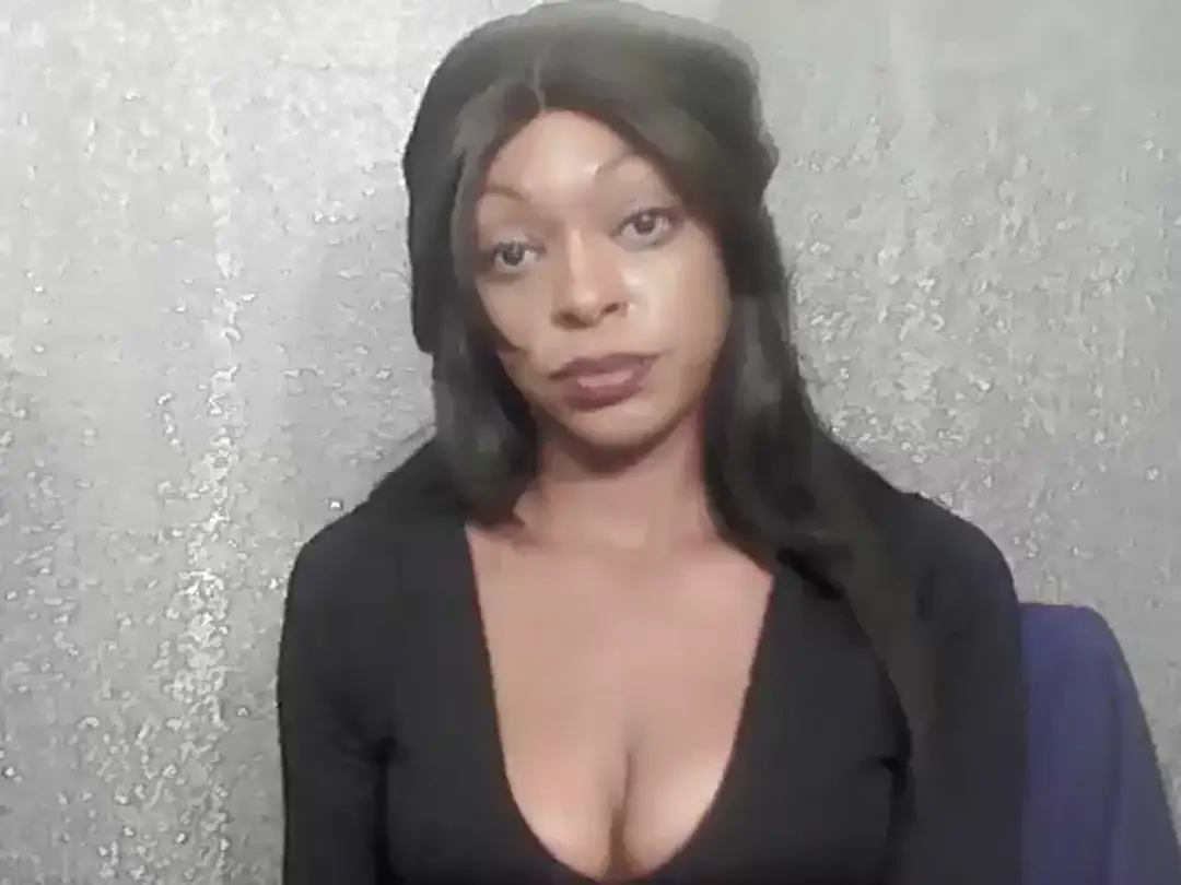 GirlNextD00r3 show preview