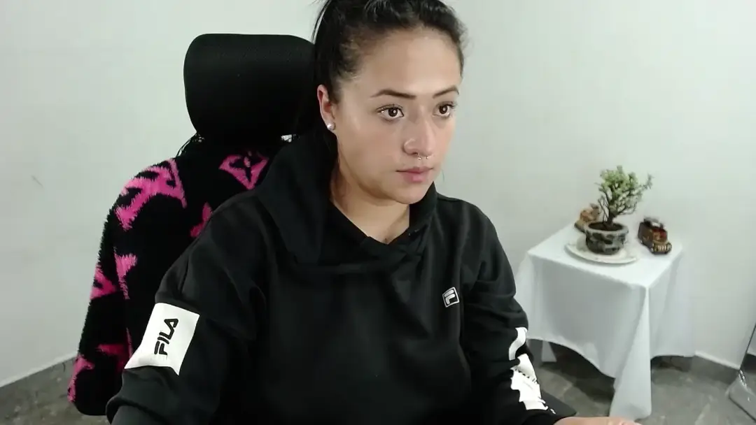 Jjulietha95 show preview