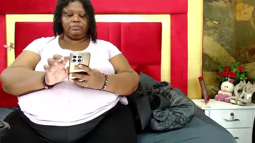 MandyBig show preview