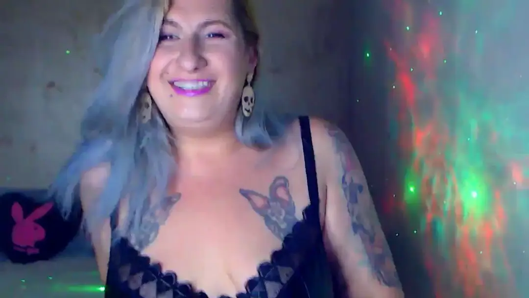 Tattoo_Laura show preview