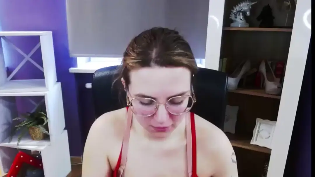 ZoeyDelight show preview