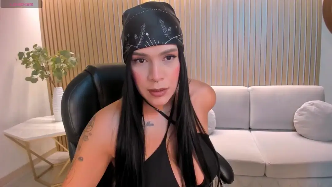 SarahYates show preview