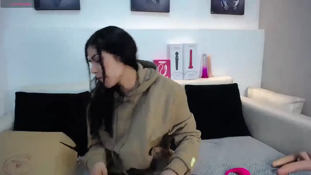 MelodiRoux_ show preview