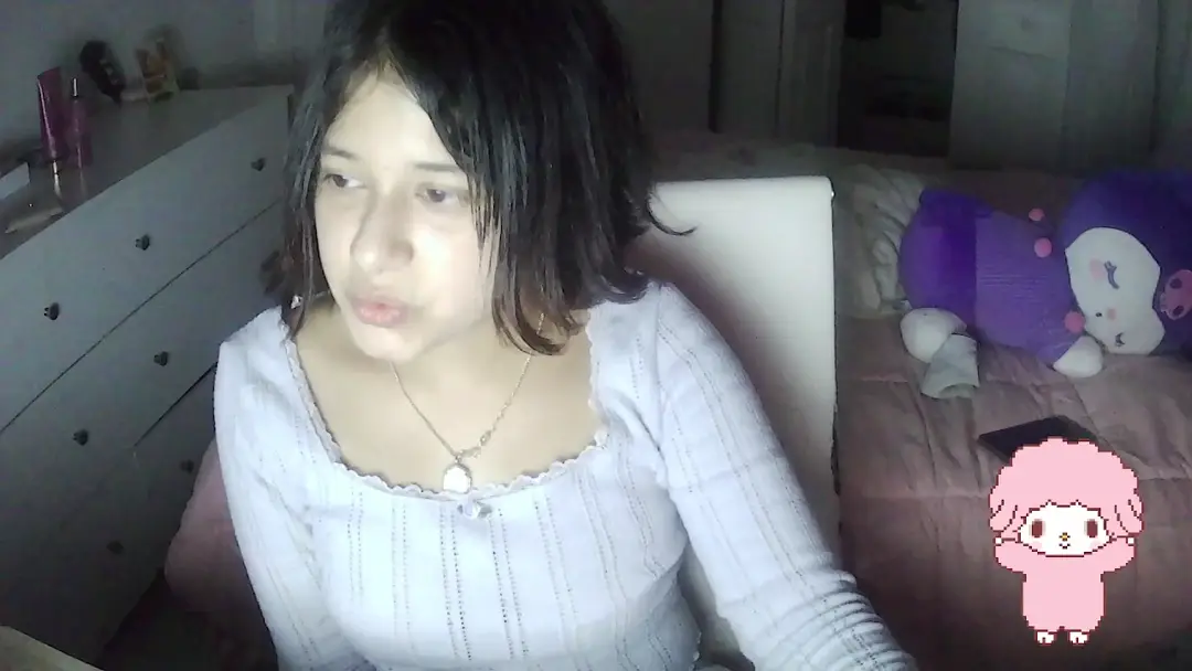 StrangeXGirl show preview