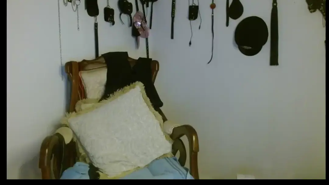 AmelieMartinz show preview