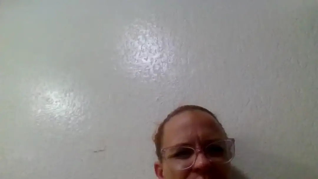 Gigi2plz show preview