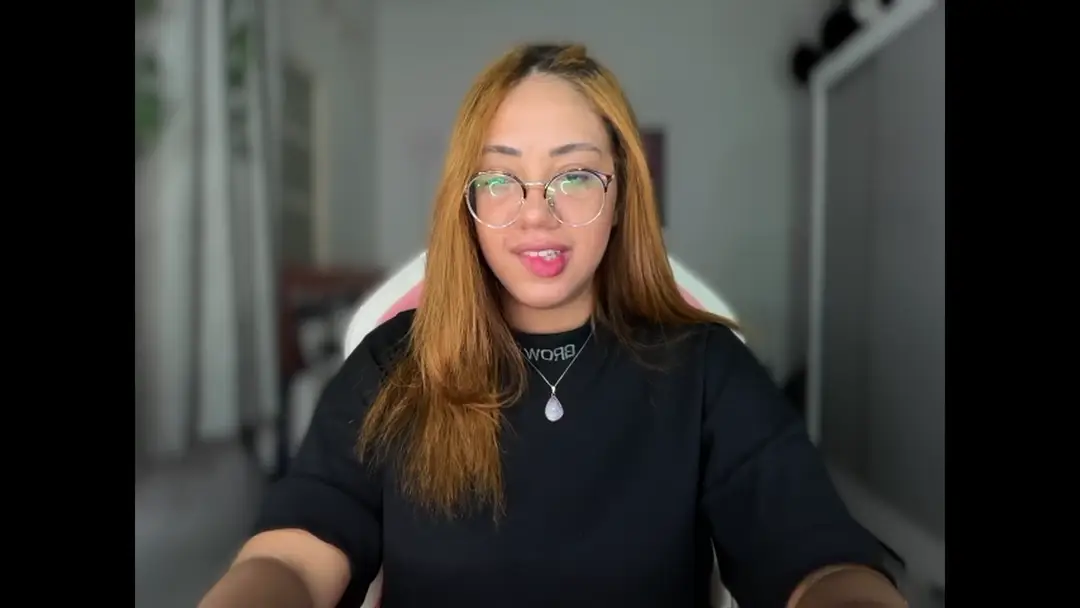 CutieVictoria show preview