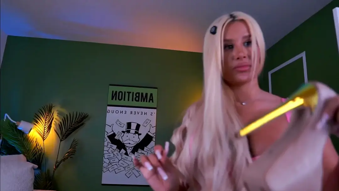 EvaKeen show preview