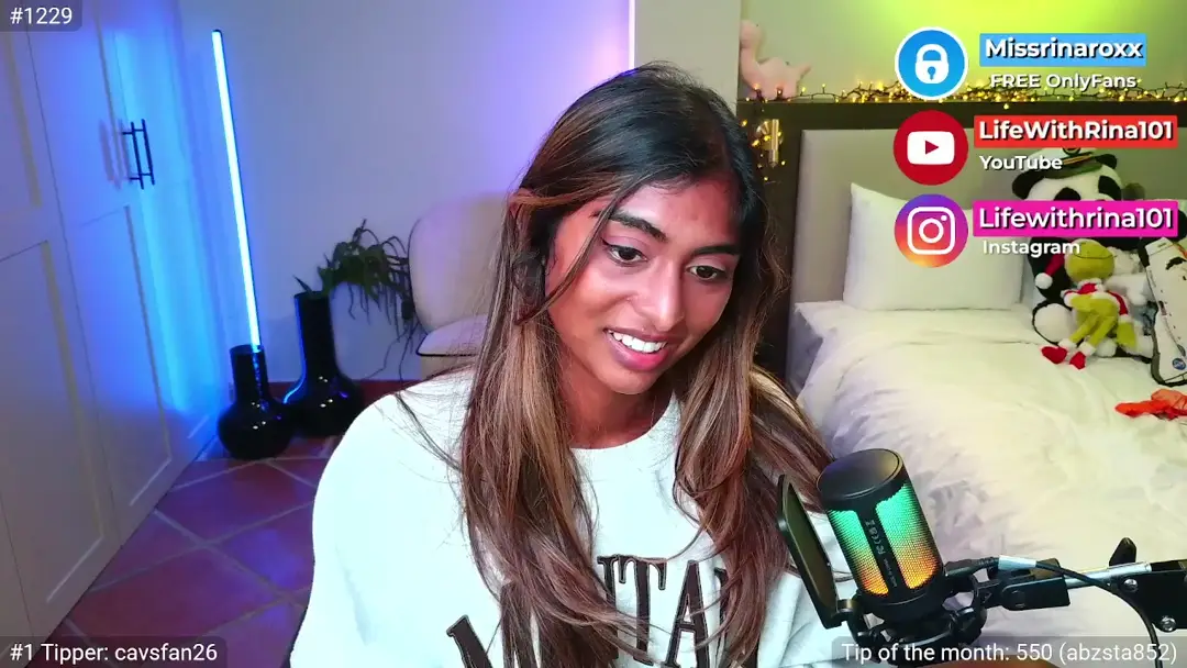 Missrinaroxx show preview