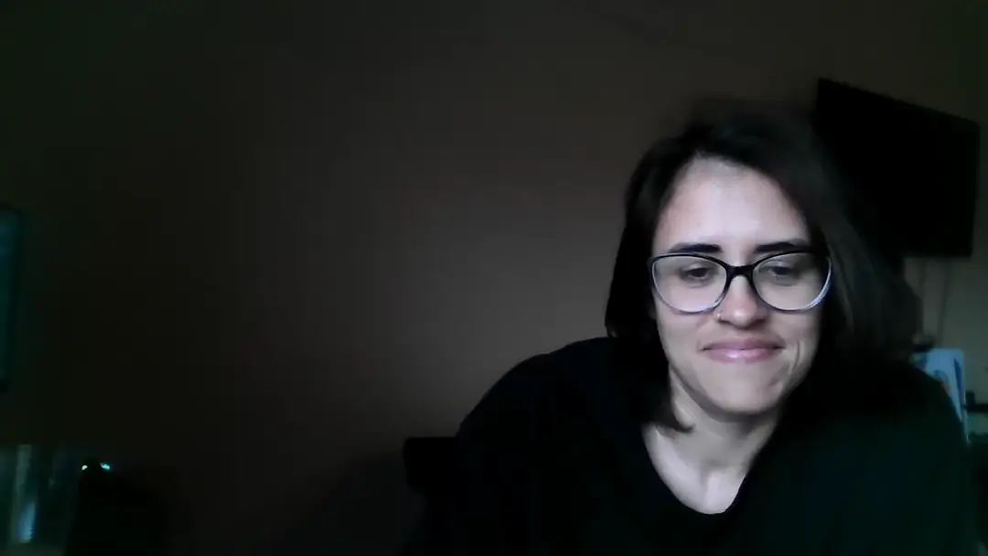 MidwestEmoGirl show preview