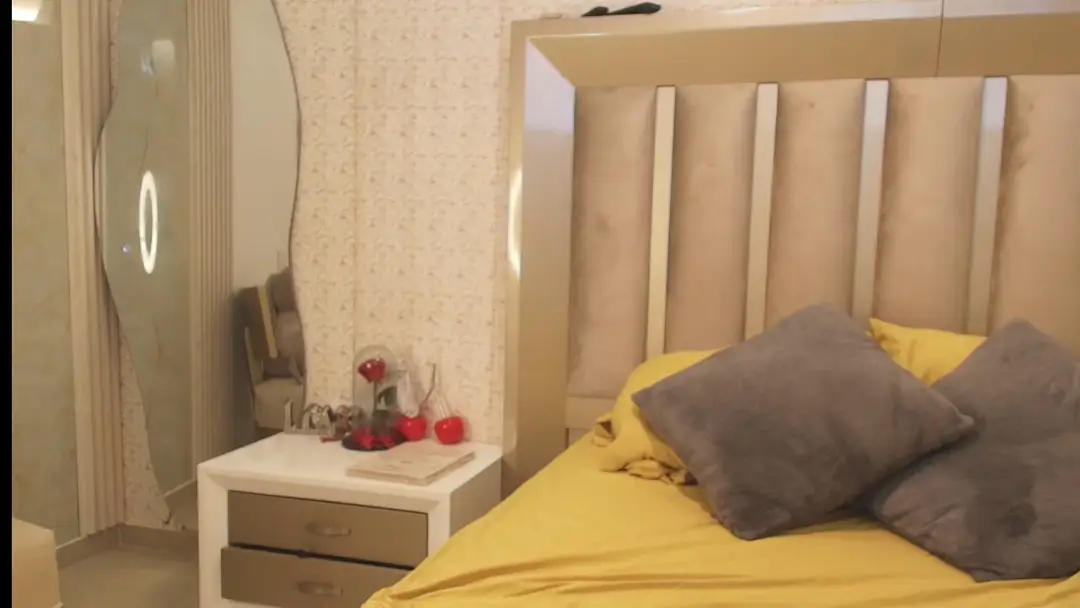 TifanyDaniel show preview