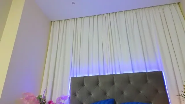 ArianaPetite