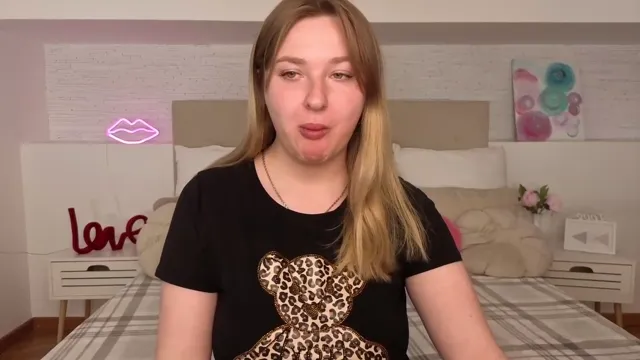 Alice_foxi