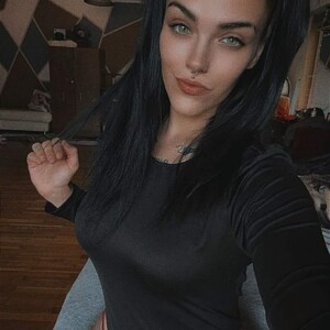 Pauline_2005