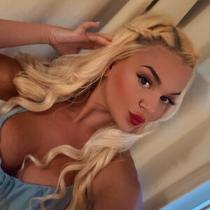 Blondebunny5