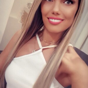 Hot_Nicol